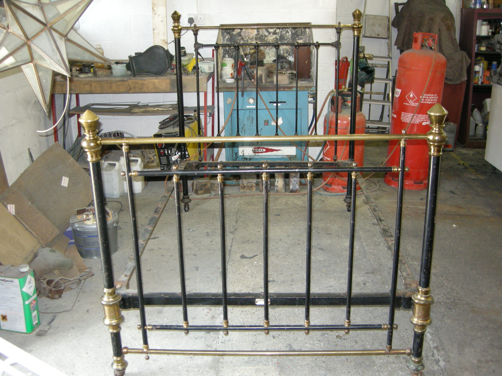 brass bed before restoration